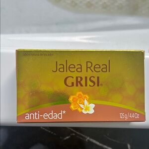 Jalea Real Anti-Aging Soap - Gold